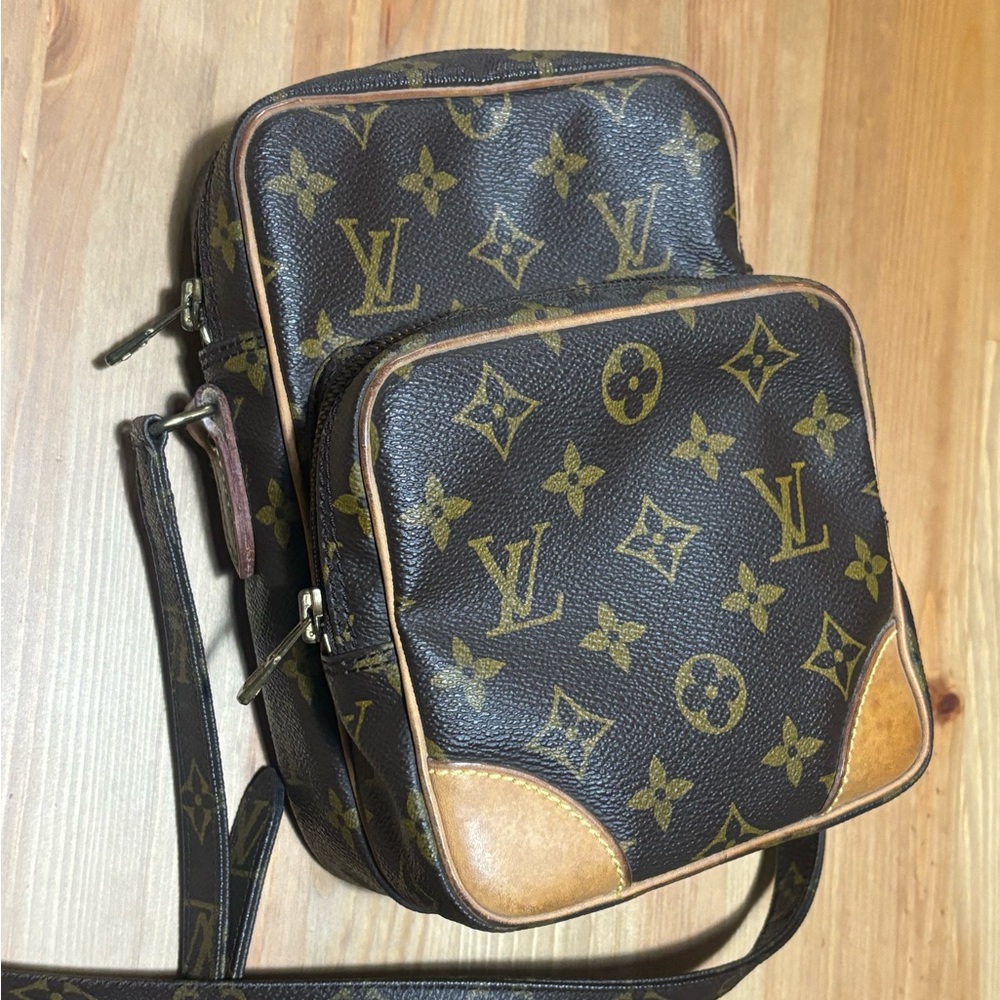 Louis Vuitton Vintage Amazone Monogram Shoulder Bag Monogram Canvas AUTHENTIC